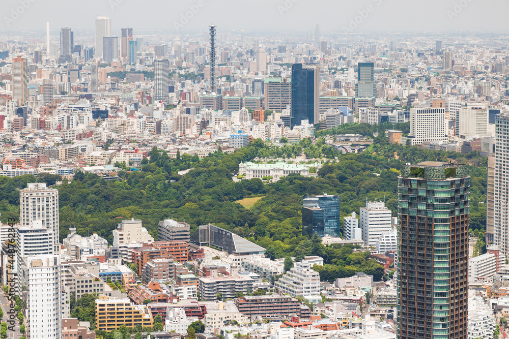 Obraz premium 六本木から見た赤坂離宮、四谷方面の風景