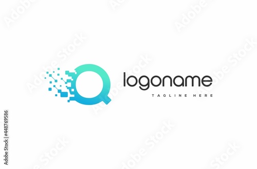 flying pixel logo letter Q, pixel logo, technology logo, glitter technology logo