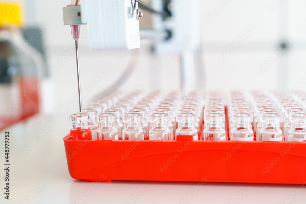 Automatic Vaccine Vial Filling Machine Automatic Vaccine Vial Filling Machine