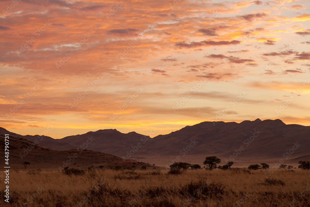 Landschaft an der Hauptstraße C19, Sonnenaufgang, Namibia