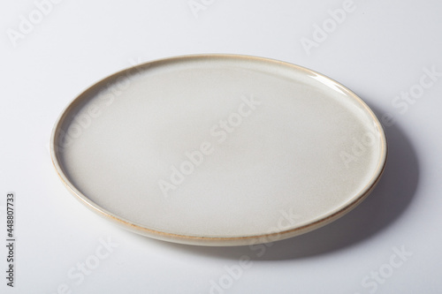 Simple plate of round shape