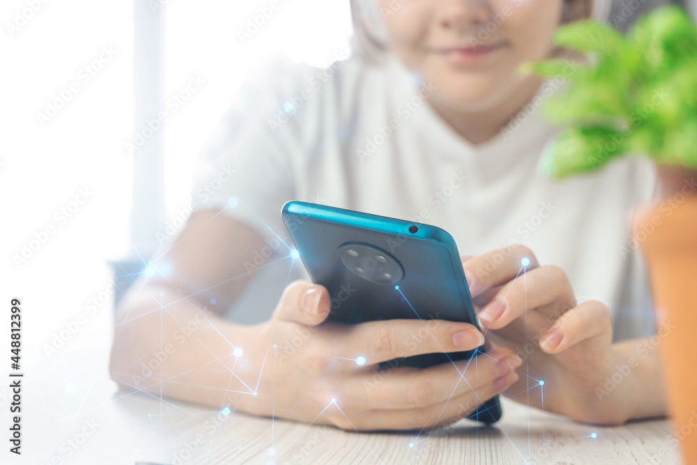 Technologu networking concept, woman holding smartphone with abstract polygonal wireframe, searching for digital innovation background photo Technologu networking concept, woman holding smartphone with abstract polygonal wireframe, searching for digital innovation background photo