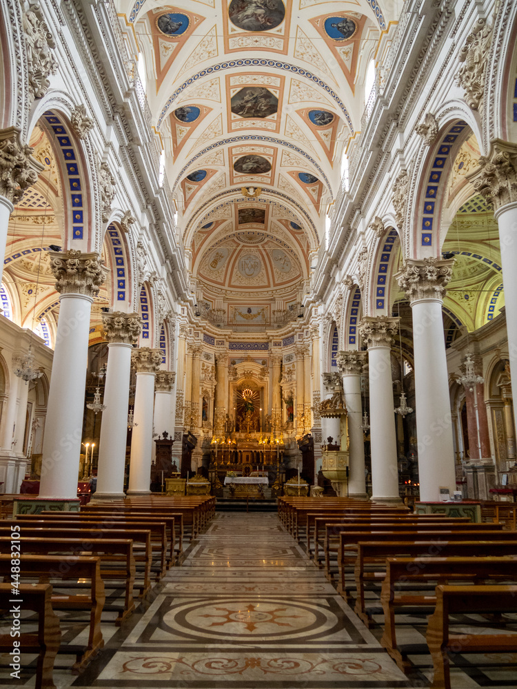 Main nave of Chiesa di San Pietro, Modica