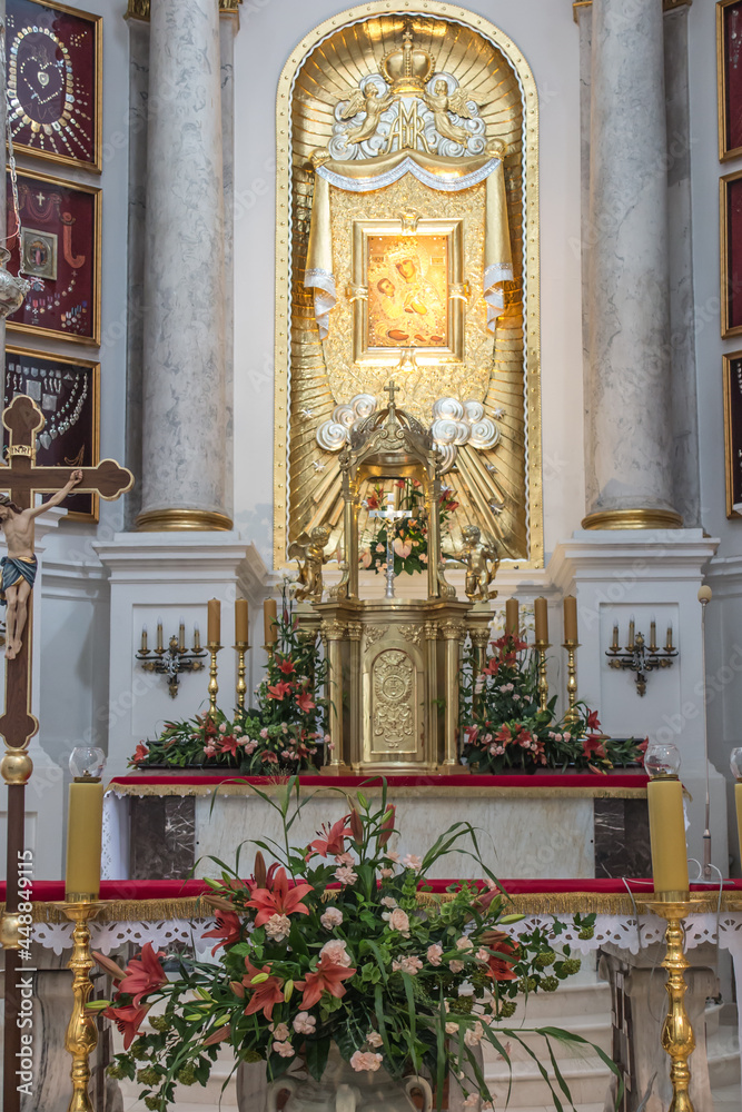 Fototapeta premium Chelm, POLAND - July 5, 2021: Inside the shrine, the Basilica of Virgin Mary in Chelm in eastern Poland near Lublin.