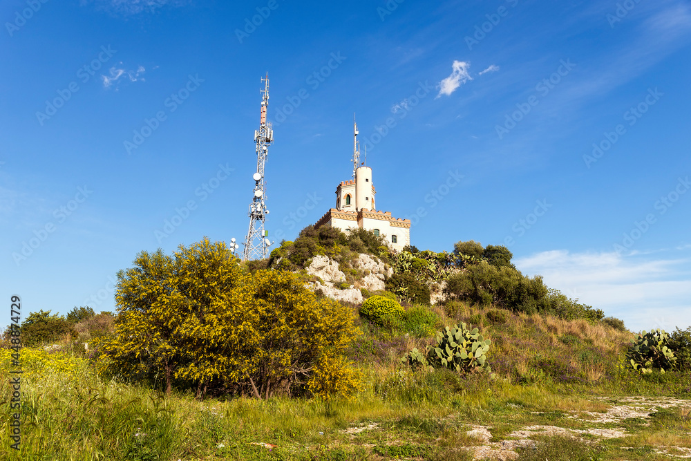 Fototapeta premium Panoramic Sights of The Traffic Light Tower of Belvedere (Torre Semaforo di Belvedere) in Syracuse, Sicily, Italy.