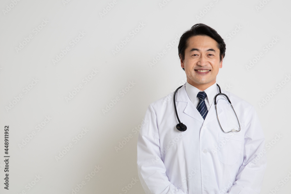日本人男性の医者