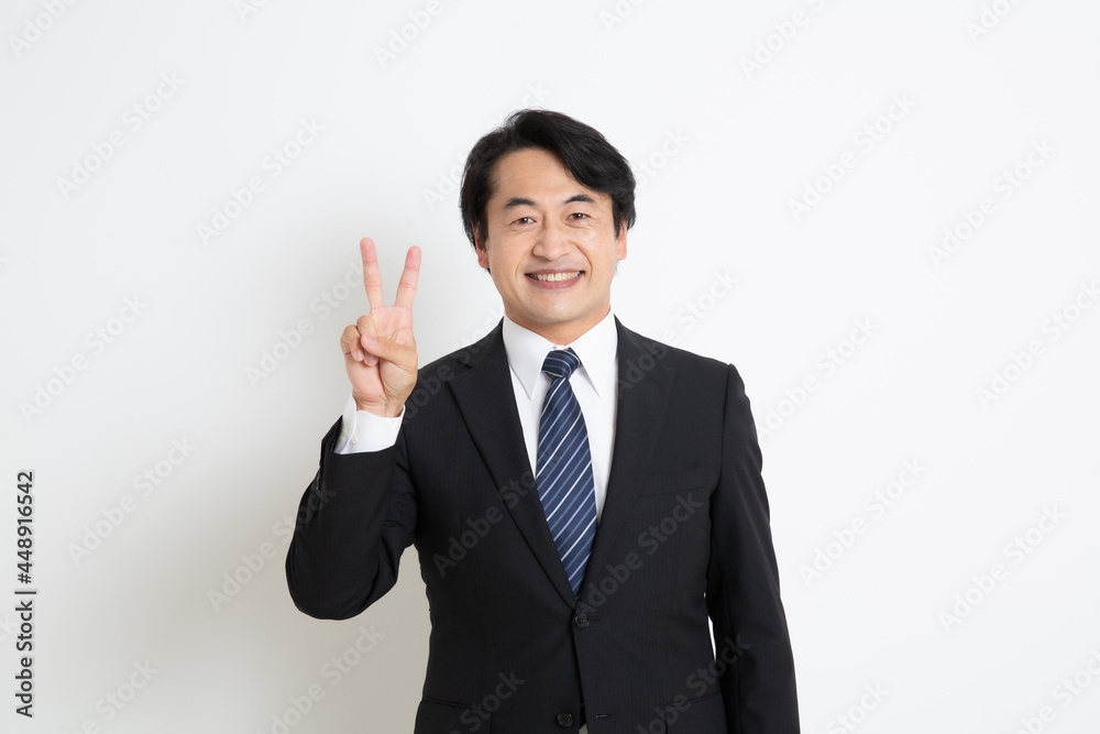 中年の日本人サラリーマン男性 中年の日本人サラリーマン男性