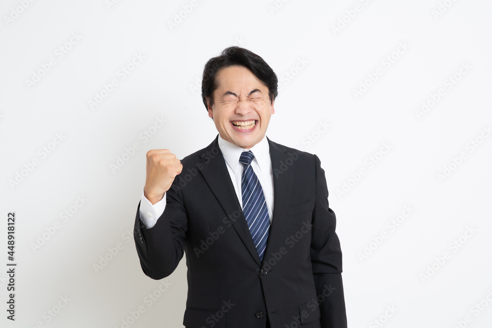 中年のサラリーマン日本人男性 中年のサラリーマン日本人男性