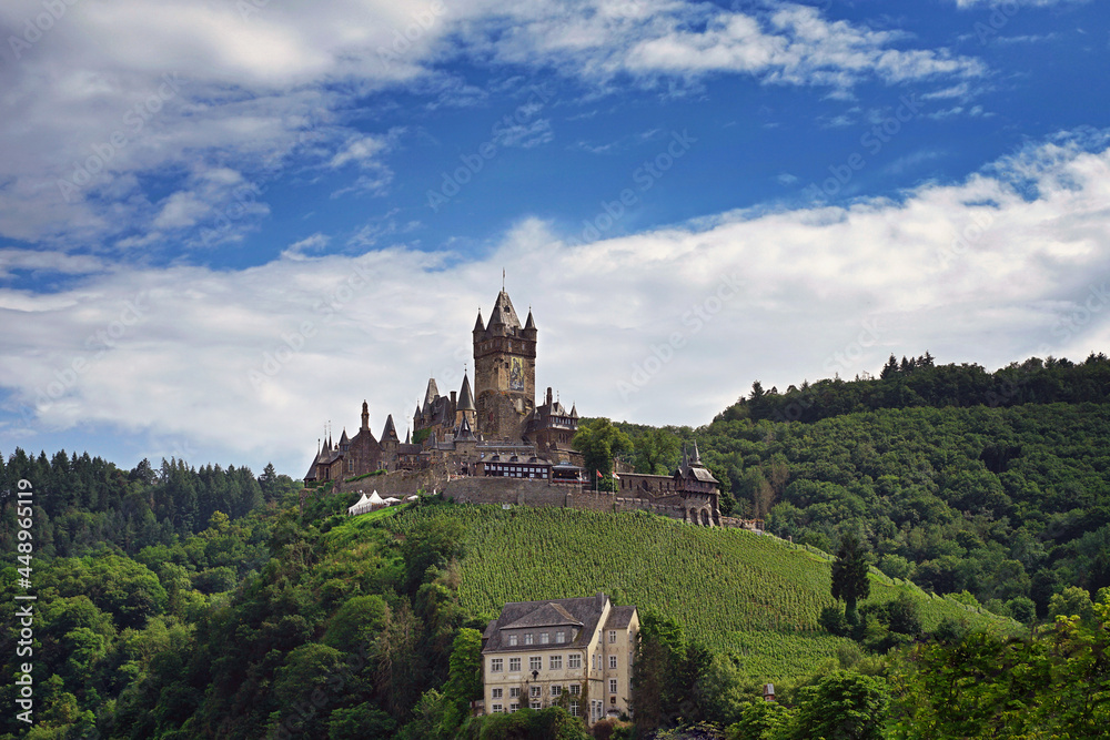 Obraz premium Blick auf die Reichsburg Cochem
