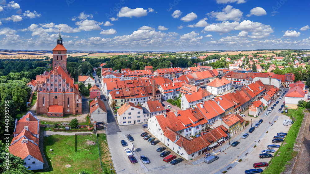 Obraz premium Reszel-miasto w województwie Warmińsko Mazurskim 