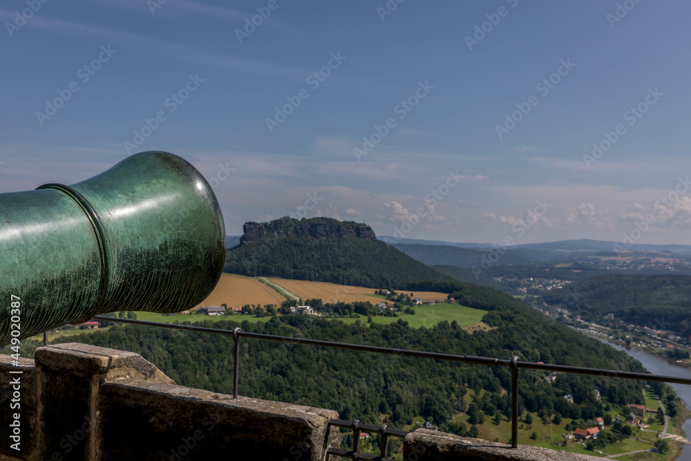 Aussicht über das Polenztal über die Sächsische Schweiz von Burg Hohnstein Aussicht über das Polenztal über die Sächsische Schweiz von Burg Hohnstein