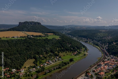 Aussicht über das Polenztal über die Sächsische Schweiz von Burg Hohnstein