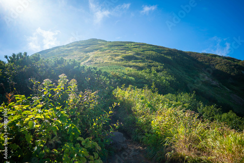 新潟県糸魚川市、妙高市にある火打山、妙高山の登山をしている風景 Scenery of climbing Mount Hiuchi and Mount Myoko in Itoigawa and Myoko City, Niigata Prefecture. photo