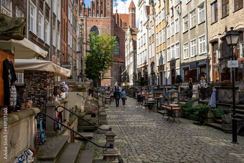 Fototapeta Naklejka Na Ścianę i Meble -  Mariacka Street, the main shopping street for the amber and jewelry in the old hanseatic city of Gdansk, Poland.