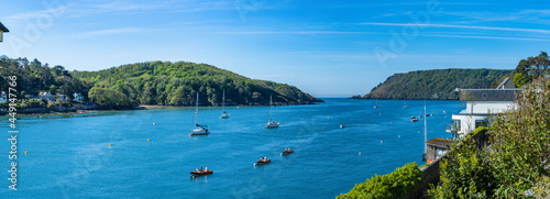 Schilderij op canvas Panoramic view of the Entrance to Salcombe Estuary , Devon, over the bar