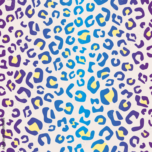 Fashion seamless leopard pattern with gradient