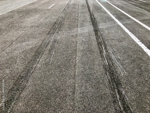 Tyre and skid mark