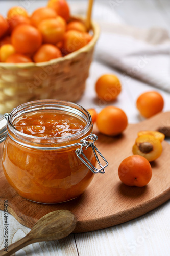 Tasty and aromatic seedless plum jam for the winter can be prepared and canned at home, getting a viscous delicacy when opening such a jar in winter, which goes well with croutons, toasts, pancakes.