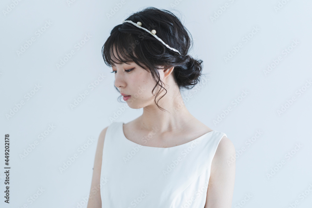 ウェディングドレスを着た花嫁