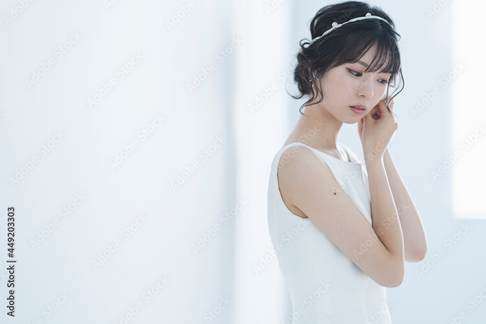 ウェディングドレスを着た花嫁