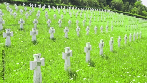 Grave cemetary religion monument chrunch green photo