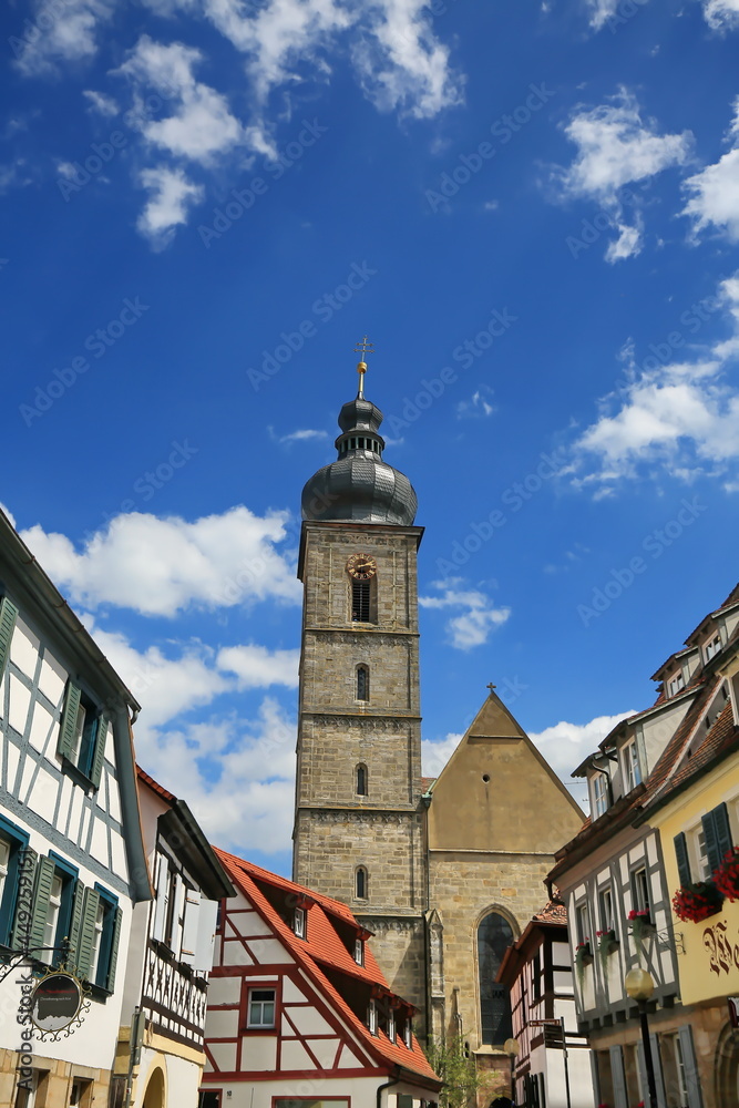 Fototapeta premium Forchheim ist eine Stadt in Bayern mit vielen historischen Sehenswürdigkeiten