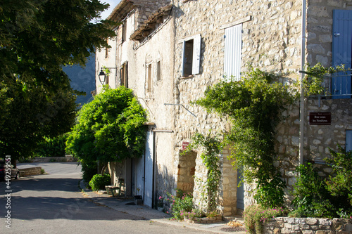 Ruelle à Villeperdrix