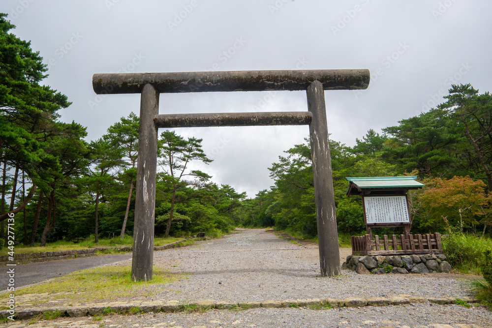 宮崎県小林市、西諸県郡高原町、都城市、鹿児島県霧島市の高千穂峰を登山している風景 Scenery of climbing Takachiho Peak in Kobayashi City, Nishimorokata-gun Takaharu-cho, Miyakonojo City, Miyazaki Prefecture and Kirishima City, Kagoshima 宮崎県小林市、西諸県郡高原町、都城市、鹿児島県霧島市の高千穂峰を登山している風景 Scenery of climbing Takachiho Peak in Kobayashi City, Nishimorokata-gun Takaharu-cho, Miyakonojo City, Miyazaki Prefecture and Kirishima City, Kagoshima