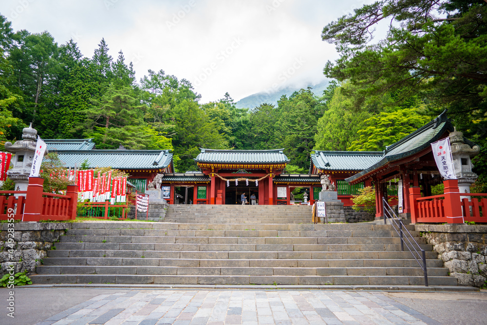 Obraz premium 栃木県日光市の男体山に登山している風景 A view of climbing Mt. Ottai in Nikko City, Tochigi Prefecture. 