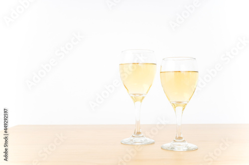 ワイングラス・シャンパンイメージ