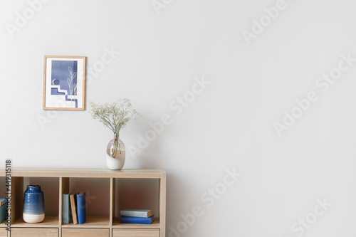 Modern chest of drawers wit...