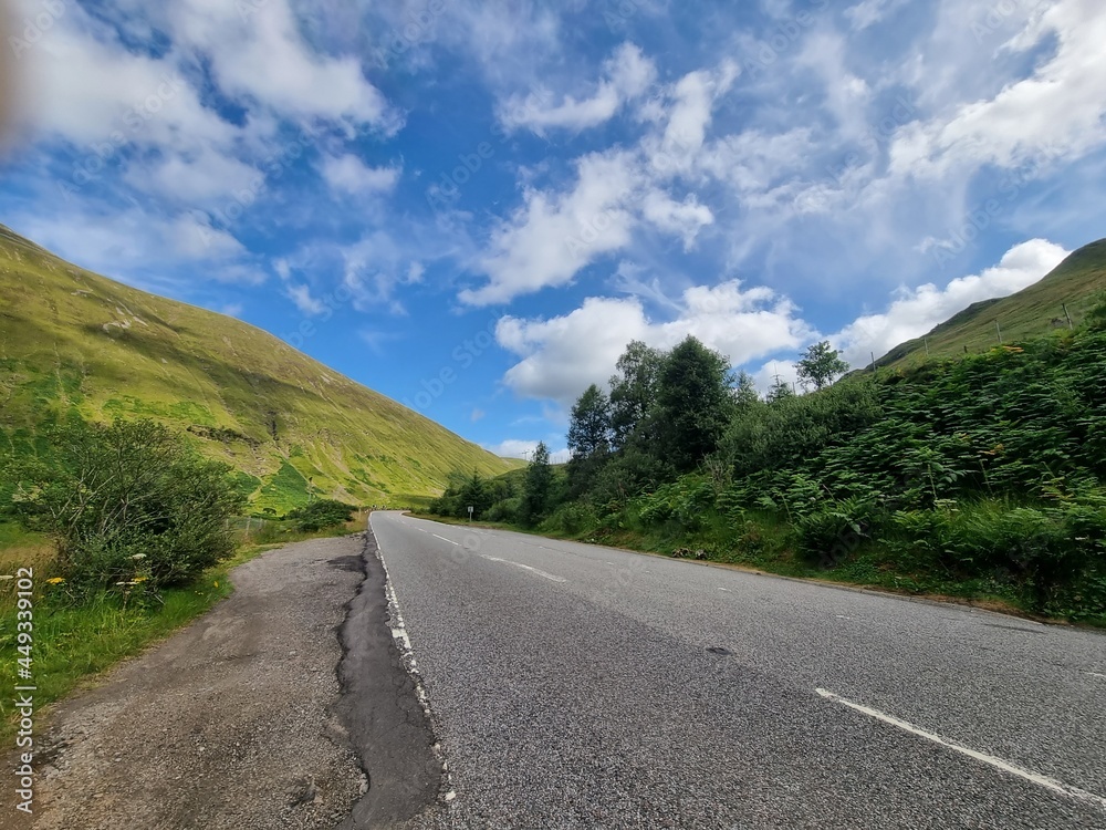 road to the mountains