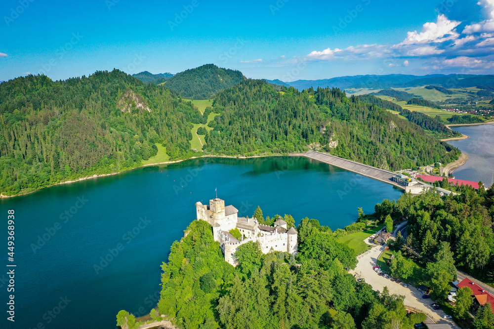 Zamek Dunajec w Niedzicy, Pieniny, Jezioro Czorsztyńskie, Czorsztyn