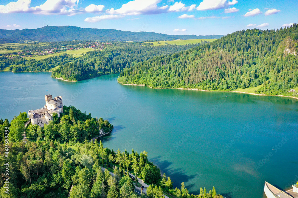 Zamek Dunajec w Niedzicy, Pieniny, Jezioro Czorsztyńskie, Czorsztyn