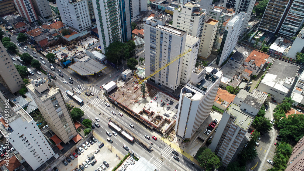 Residential building under construction in the Jardins region, São Paulo. Aerial view. Many buildings in background