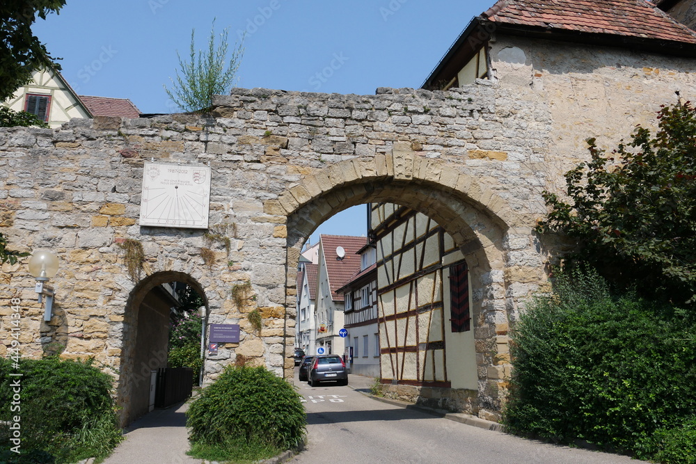 Tor in Stadtmauer in der Schillerstadt Marbach
