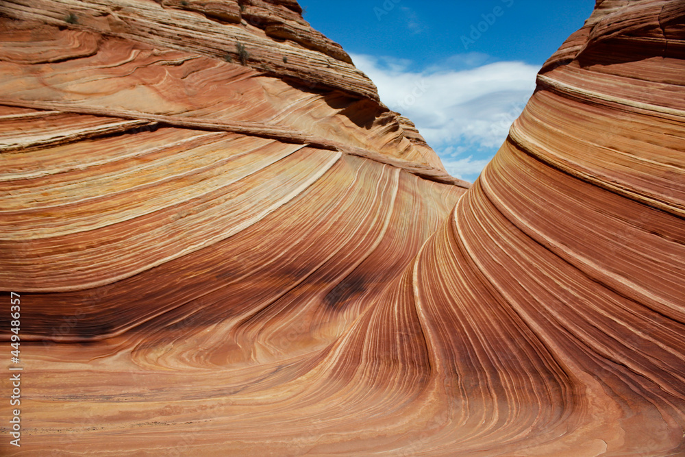 アメリカ アリゾナ州にてバーミリオンクリフス自然保護区のザ ウェーブハイライトと青空 Stock Foto Adobe Stock