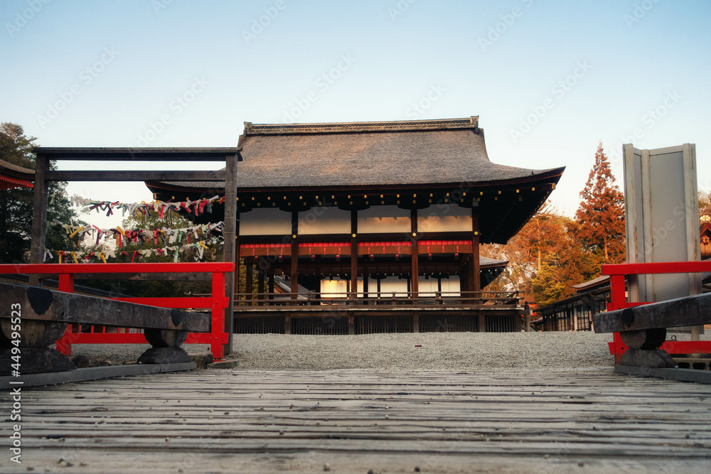 京都、下鴨神社の舞殿