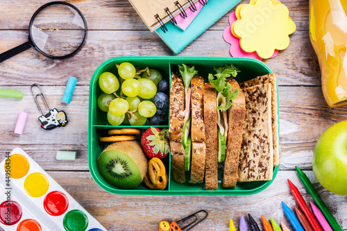 Fotografie Healthy school lunch box