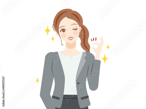OKサインを出す女性