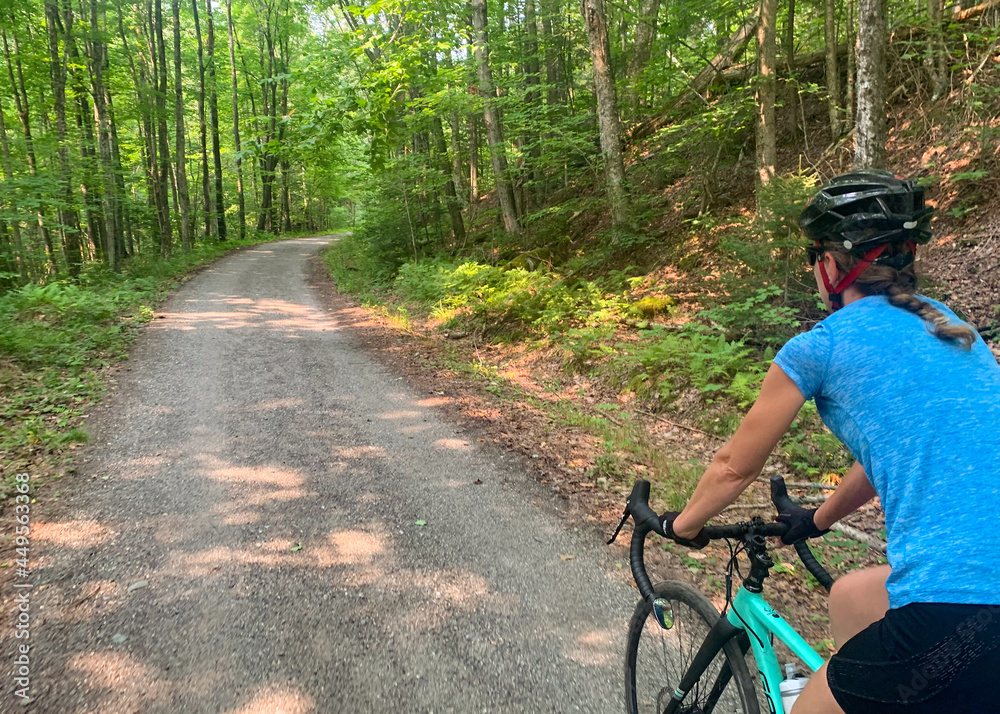 Obraz premium Vélo d'aventure en Estrie