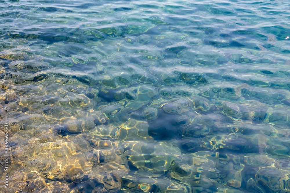 Nice shot of a bay with really clear water. Nice shot of a bay with really clear water.