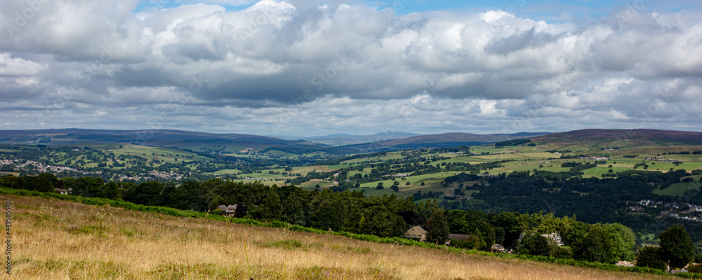 Obraz premium Ilkley Moor West Yorkshire an Elevated View