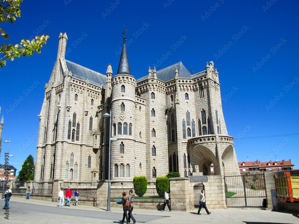 Naklejka premium Astorga with the Episcopal Palace