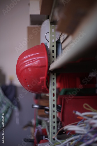 Werkstatt Ragal mit Helm 