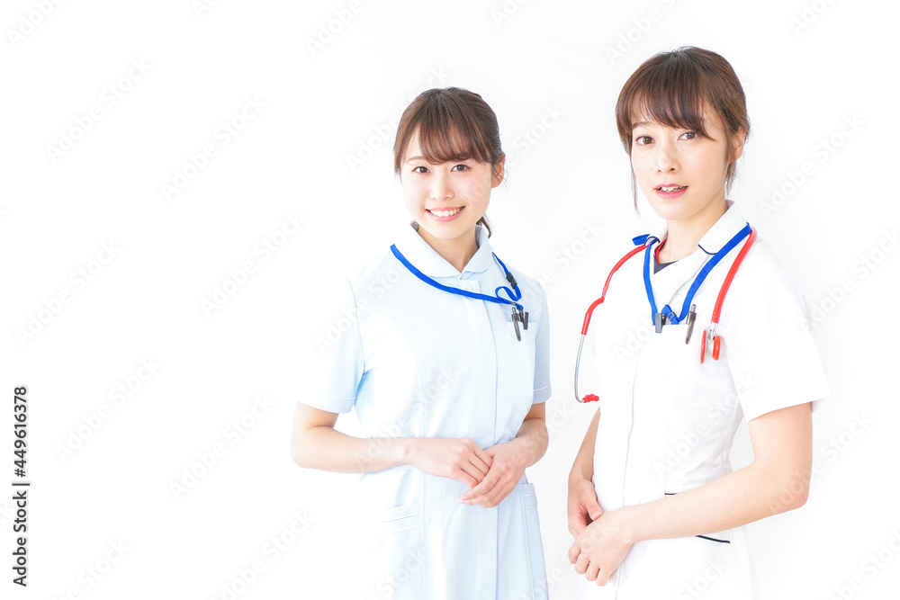 二人の若手看護師