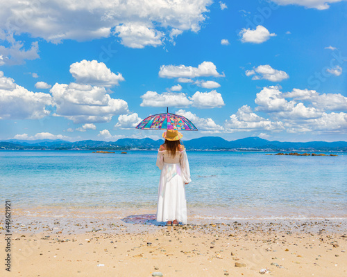 海を見つめて