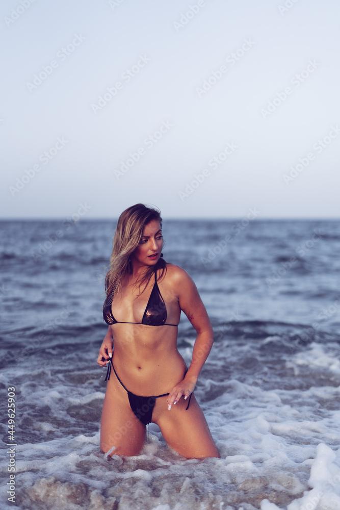 Gorgeous girl in the beach Gorgeous girl in the beach