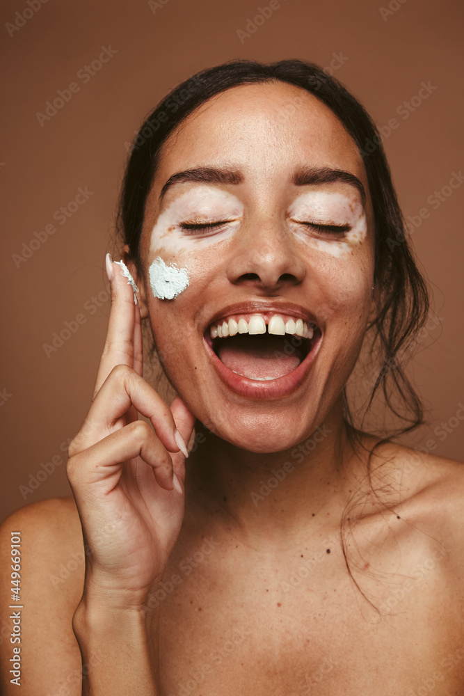 Happiness is about looking beyond imperfections Happiness is about looking beyond imperfections