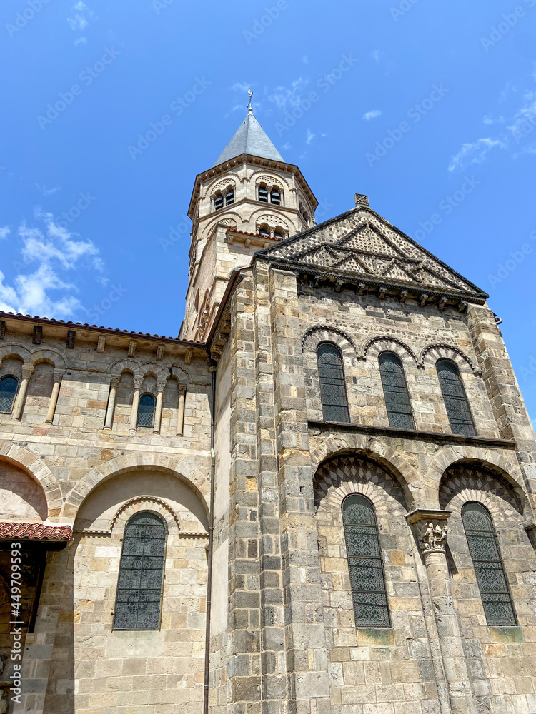 Basilique Notre-Dame du Port à Clermont-Ferrand, Auvergne